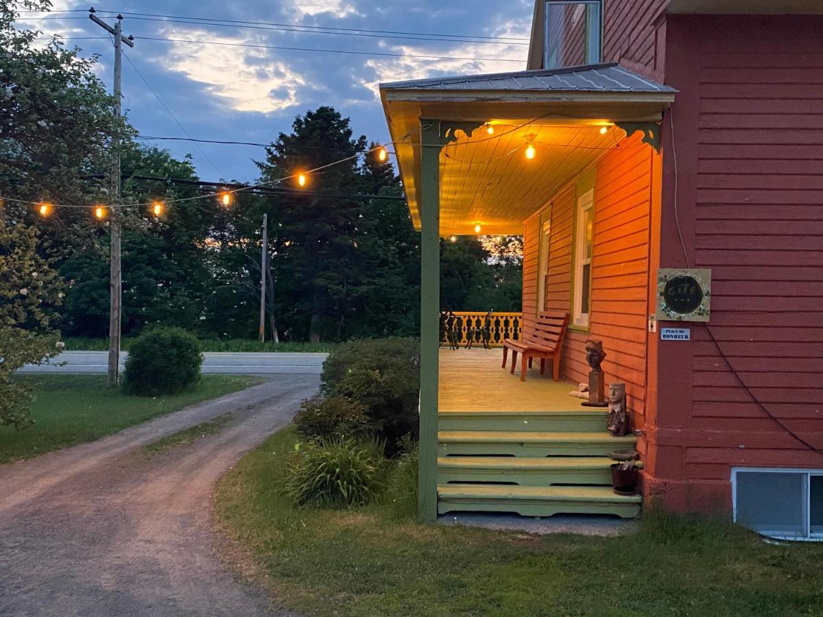 Bed & Breakfast De La Baie Hatee Bic