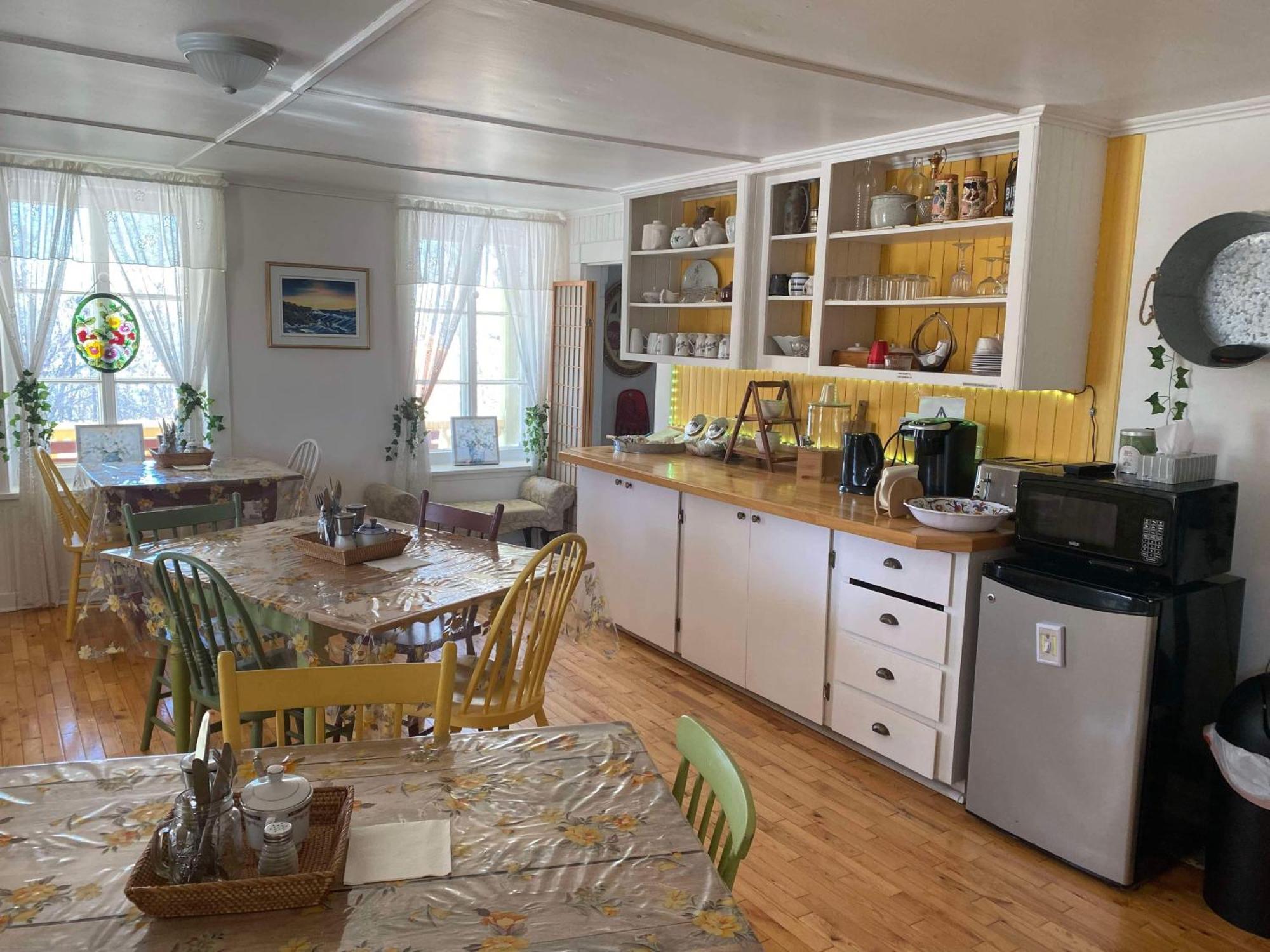 Bed & Breakfast De La Baie Hatee