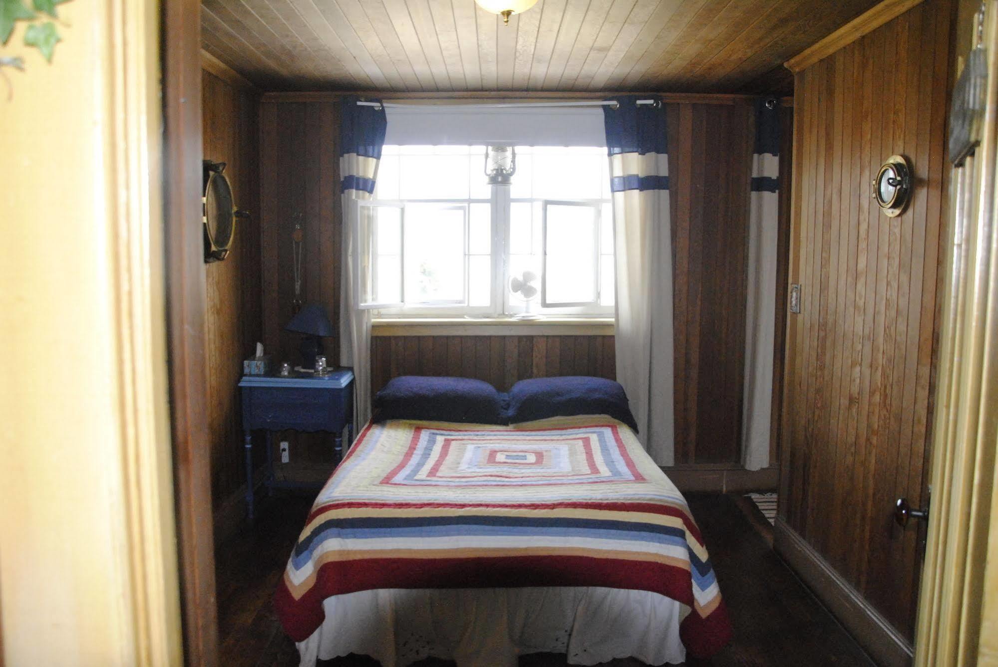 De La Baie Hatee Bed & Breakfast